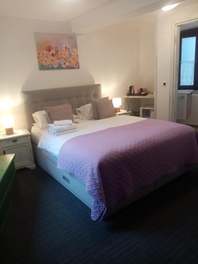 Rooms Serafin-Lavanda Motovun Bagian luar foto