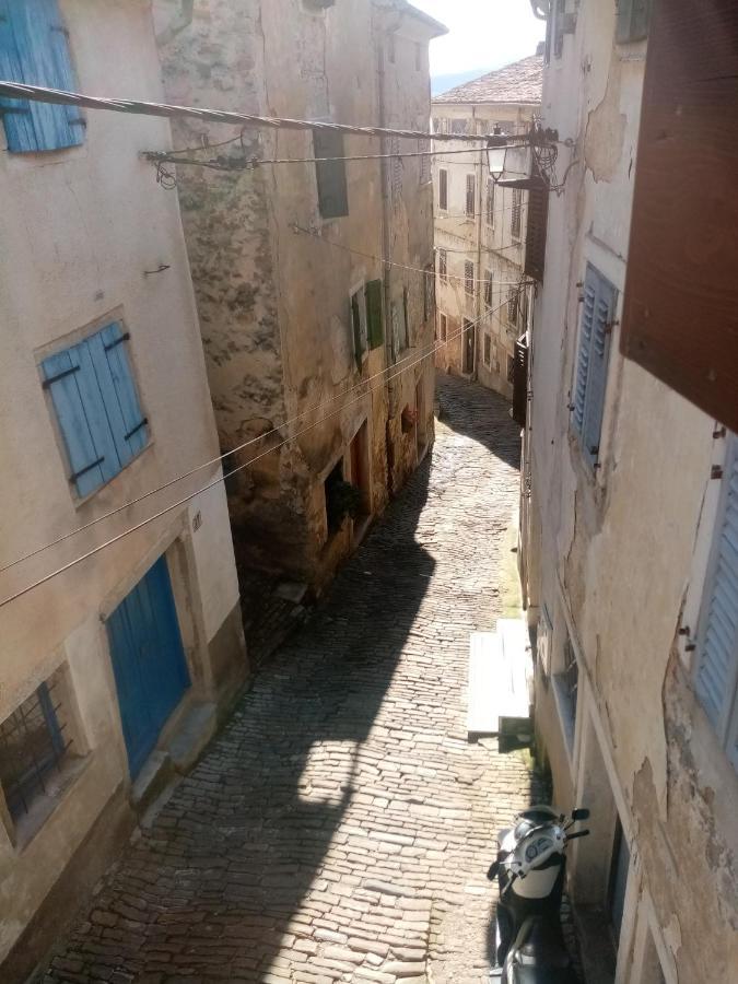 Rooms Serafin-Lavanda Motovun Bagian luar foto