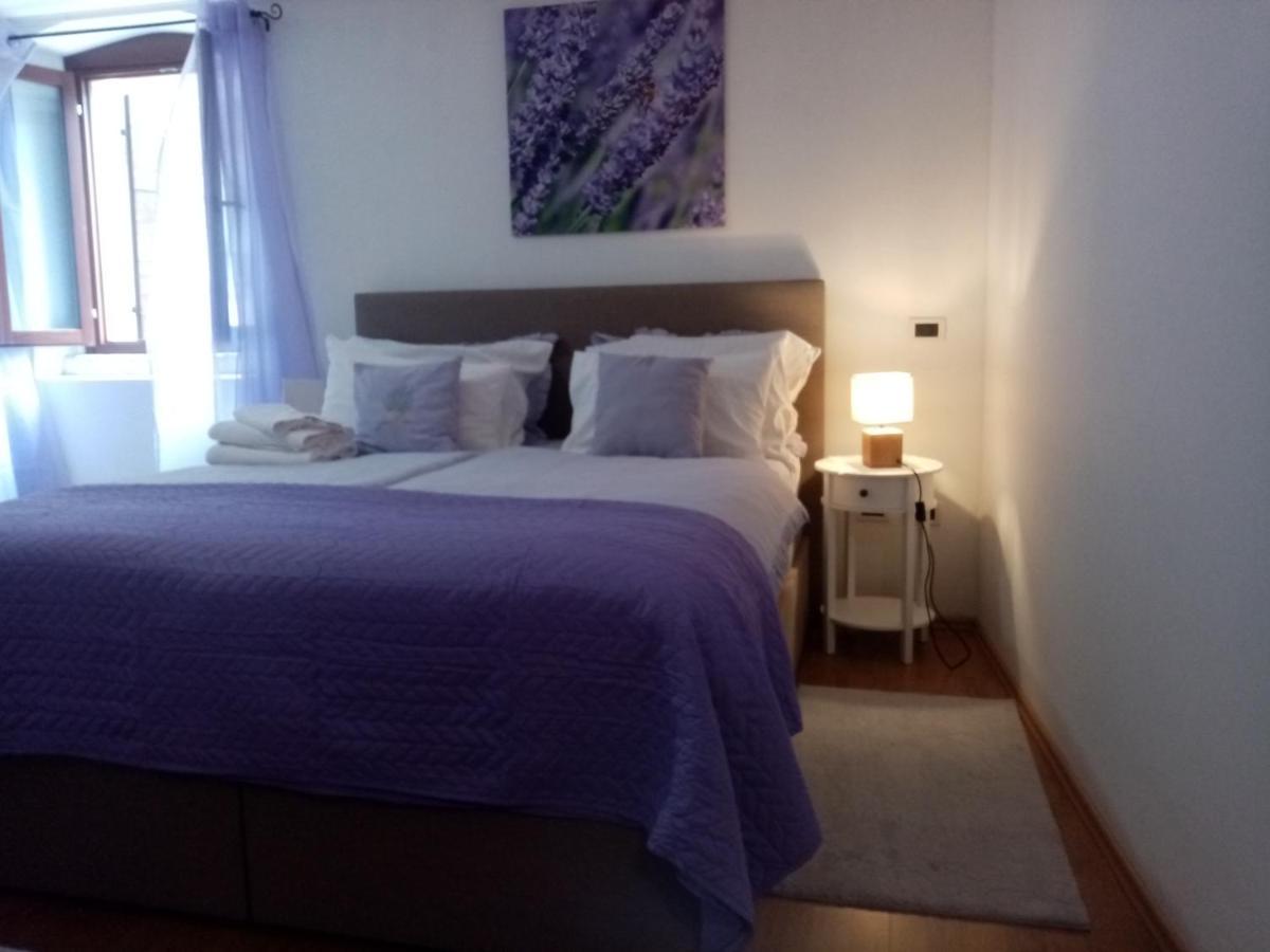 Rooms Serafin-Lavanda Motovun Bagian luar foto